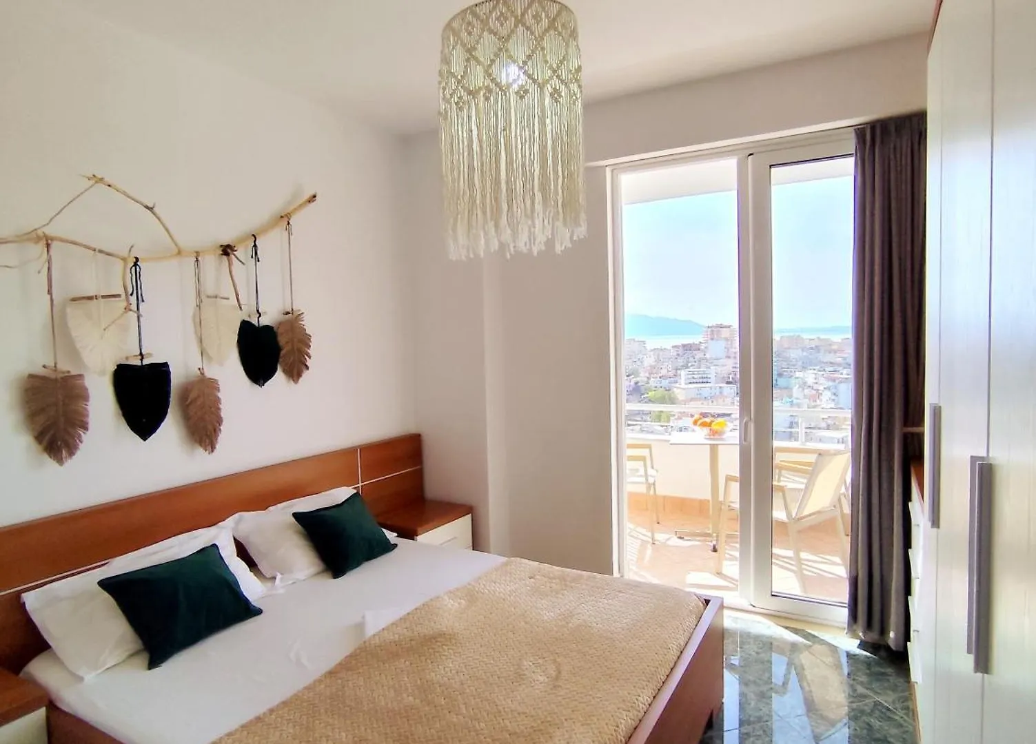 Apartment Topaz Perfekt Apartament 100 M To Bulevard Sarandë Albanien